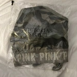 VS PINK CAMOUFLAGE SPORTS BRA
